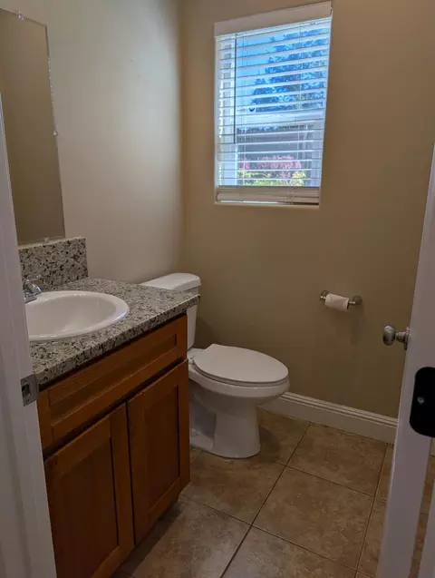 Bath - 21895 One Fine Pl, Colfax, CA 95713 photo 1 of 11