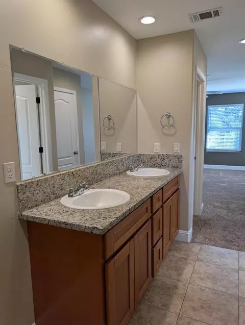 Bath - 21895 One Fine Pl, Colfax, CA 95713 photo 2 of 11