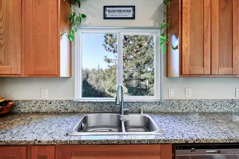 Kitchen - 21895 One Fine Pl, Colfax, CA 95713 photo 3 of 5