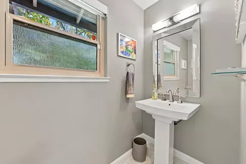 Bath - 3570 Fairway Dr, Cameron Park, CA 95682 photo 1 of 3