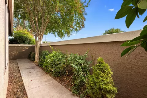 Exterior - 1786 Brookside Dr, Manteca, CA 95336 photo 2 of 4