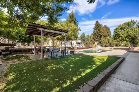 Exterior - 15446 Monreal Rd, Madera, CA 93636 photo 8 of 16