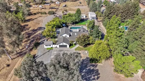 View/Area - 15446 Monreal Rd, Madera, CA 93636 photo 6 of 12