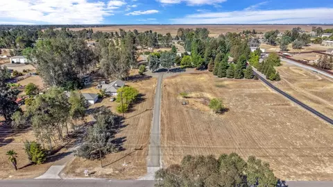 View/Area - 15446 Monreal Rd, Madera, CA 93636 photo 1 of 12