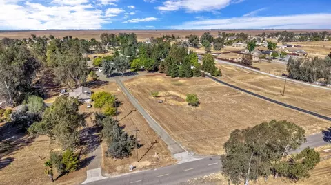 View/Area - 15446 Monreal Rd, Madera, CA 93636 photo 3 of 12
