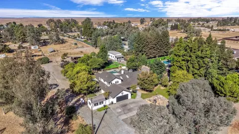 View/Area - 15446 Monreal Rd, Madera, CA 93636 photo 7 of 12