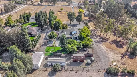 View/Area - 15446 Monreal Rd, Madera, CA 93636 photo 11 of 12