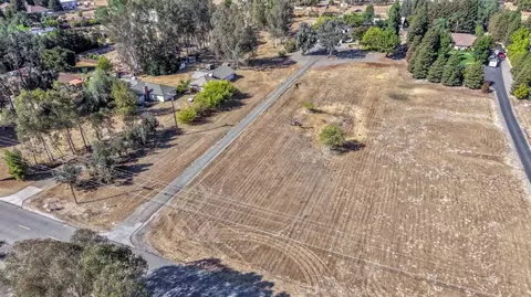 View/Area - 15446 Monreal Rd, Madera, CA 93636 photo 5 of 12