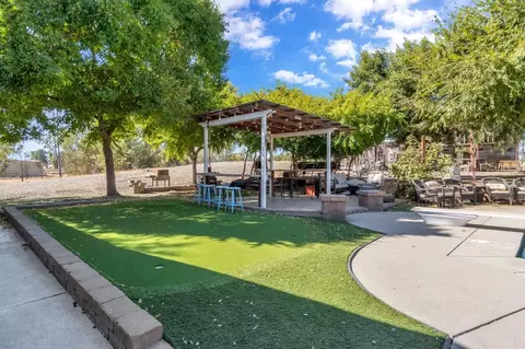 Exterior - 15446 Monreal Rd, Madera, CA 93636 photo 9 of 16