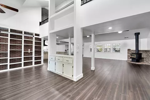 Living - 15446 Monreal Rd, Madera, CA 93636 photo 1 of 11