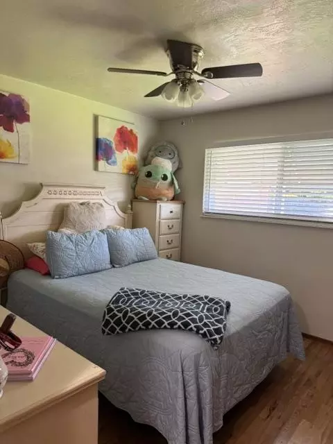 Bedroom - 1912 W Pine St, Lodi, CA 95242 photo 1 of 4