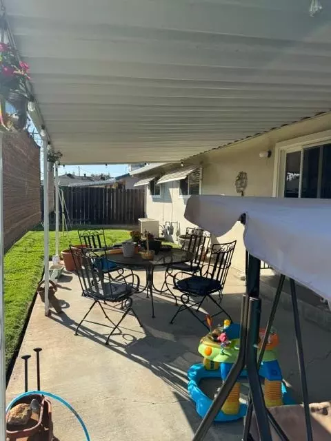 Exterior - 1912 W Pine St, Lodi, CA 95242 photo 4 of 7