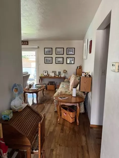 Entry Way - 1912 W Pine St, Lodi, CA 95242 photo 1 of 2