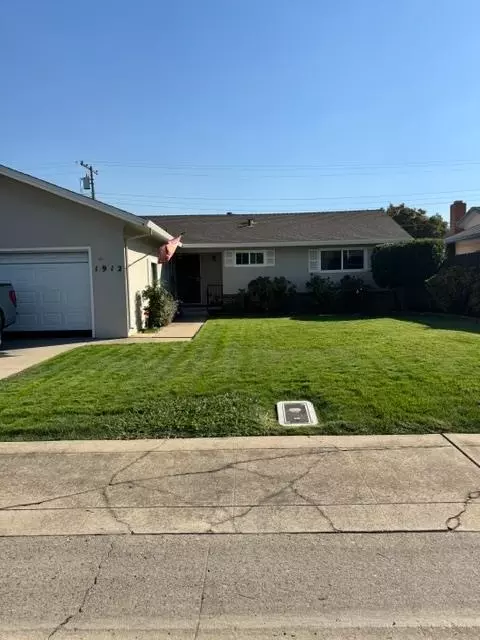 Exterior - 1912 W Pine St, Lodi, CA 95242 photo 7 of 7