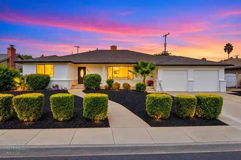 7320 Putnam Way, Sacramento, CA 95822