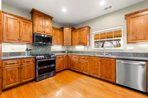 Kitchen - 1696 Digger Tree Ct, Cool, CA 95614 photo 3 of 10