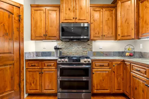 Kitchen - 1696 Digger Tree Ct, Cool, CA 95614 photo 4 of 10