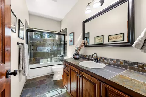 Bath - 1696 Digger Tree Ct, Cool, CA 95614 photo 2 of 6