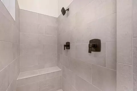 Bath - 1332 Bear Creek Dr, Rocklin, CA 95765 photo 6 of 8