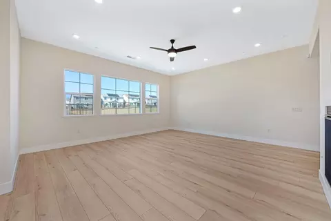 Living - 1332 Bear Creek Dr, Rocklin, CA 95765 photo 3 of 6