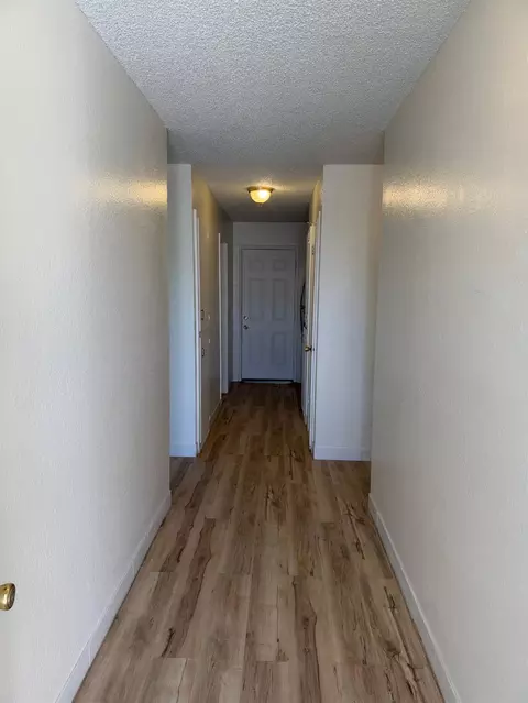 Entry Way - 2413 Murray St, Turlock, CA 95382 photo 1 of 2
