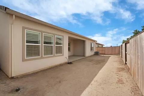 Exterior - 2945 Coronado Dr, Lodi, CA 95242 photo 8 of 9