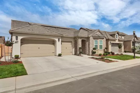 Exterior - 2945 Coronado Dr, Lodi, CA 95242 photo 3 of 9