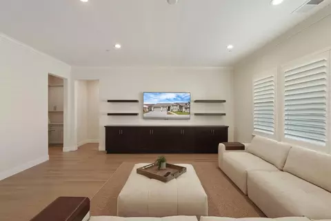 Living - 2945 Coronado Dr, Lodi, CA 95242 photo 1 of 1
