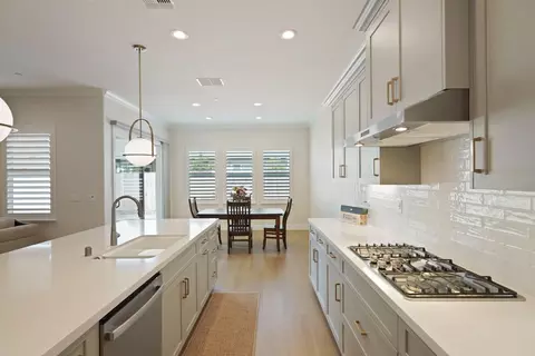 Kitchen - 2945 Coronado Dr, Lodi, CA 95242 photo 4 of 5