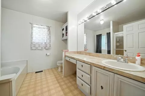 Bath - 16000 Sutter Creek Rd, Sutter Creek, CA 95685 photo 2 of 3