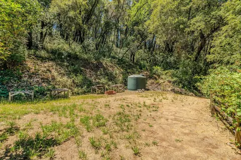 Exterior - 16000 Sutter Creek Rd, Sutter Creek, CA 95685 photo 6 of 14