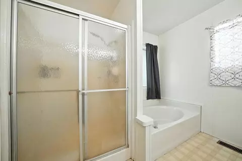 Bath - 16000 Sutter Creek Rd, Sutter Creek, CA 95685 photo 3 of 3