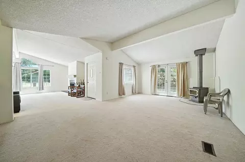 Living - 16000 Sutter Creek Rd, Sutter Creek, CA 95685 photo 7 of 9