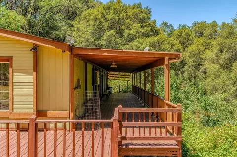 Exterior - 16000 Sutter Creek Rd, Sutter Creek, CA 95685 photo 4 of 14