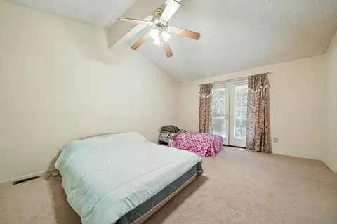 Bedroom - 16000 Sutter Creek Rd, Sutter Creek, CA 95685 photo 1 of 5