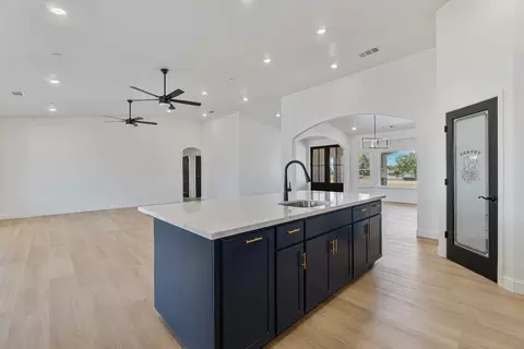 Other - 21035 Forest Glen Rd, Madera, CA 93638 photo 2 of 9