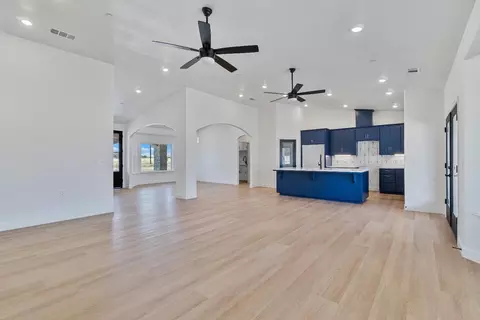 Living - 21035 Forest Glen Rd, Madera, CA 93638 photo 3 of 3