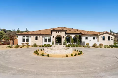 2320 Vineyard Estates Ct, Auburn, CA 95603