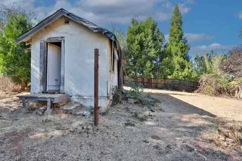 Exterior - 2840 Hickory Ln, Placerville, CA 95667 photo 6 of 11