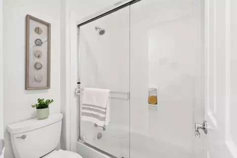 Bath - 203 Montevina Way, Hayward, CA 94545 photo 3 of 3