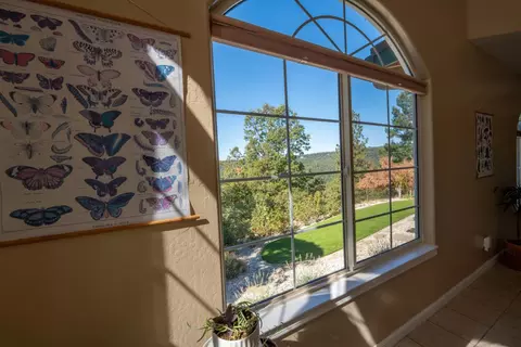 Entry Way - 14021 Murphy Pl, Grass Valley, CA 95945 photo 5 of 8