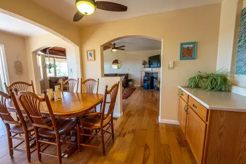 Dining - 14021 Murphy Pl, Grass Valley, CA 95945 photo 2 of 3