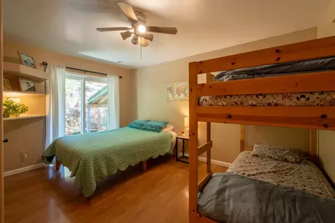 Bedroom - 14021 Murphy Pl, Grass Valley, CA 95945 photo 4 of 7
