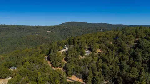 View/Area - 14021 Murphy Pl, Grass Valley, CA 95945 photo 1 of 4