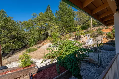 Exterior - 14021 Murphy Pl, Grass Valley, CA 95945 photo 11 of 26