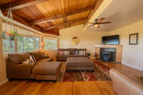 Living - 14021 Murphy Pl, Grass Valley, CA 95945 photo 1 of 3