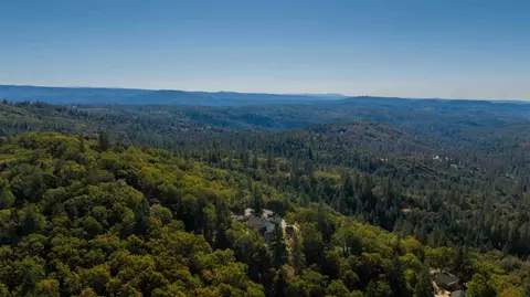 View/Area - 14021 Murphy Pl, Grass Valley, CA 95945 photo 3 of 4
