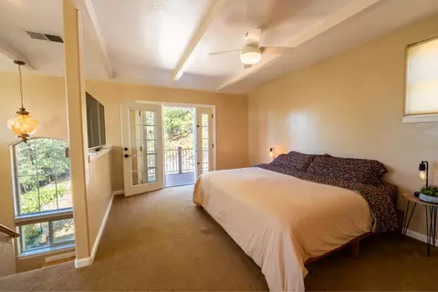 Bedroom - 14021 Murphy Pl, Grass Valley, CA 95945 photo 1 of 7