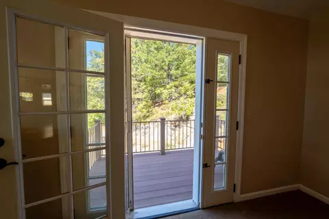 Entry Way - 14021 Murphy Pl, Grass Valley, CA 95945 photo 6 of 8