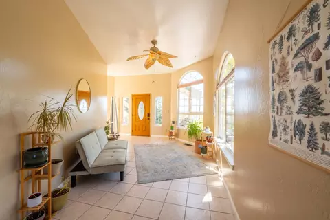 Entry Way - 14021 Murphy Pl, Grass Valley, CA 95945 photo 4 of 8
